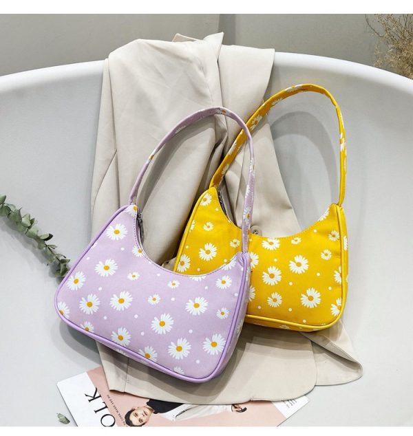 Cute Daisy Flower Print Clutch Purse Women Classic Shoulder Bag Lightweight Handbag with Zipper Closure 2022 Designer Bag