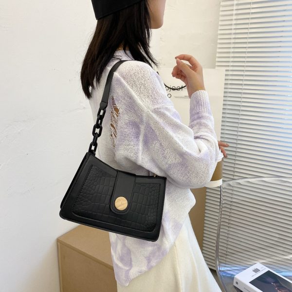 New Crocodile Pattern Rectangular Ladies Handbag Chain Ladies Small Shoulder Bag Fashion Design Leather Armpit Bag Designer Bag - Image 3