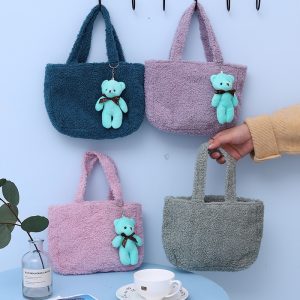 Plush Insulation Bag Korean Version Autumn and Winter New Fashion Plush Portable Small Square Bag Thermal Bag Lunch Box
