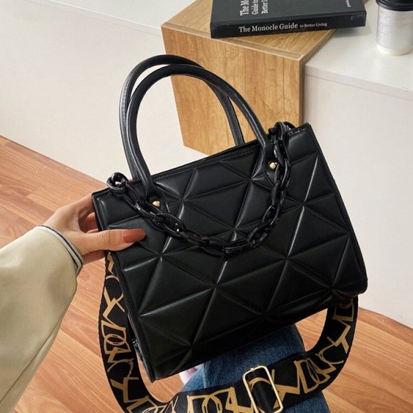 Simple Portable Large-capacity Bag Women's Bag Popular New Trendy Fashion Messenger Bag Western Style Rhombus Shoulder Bag - Image 3
