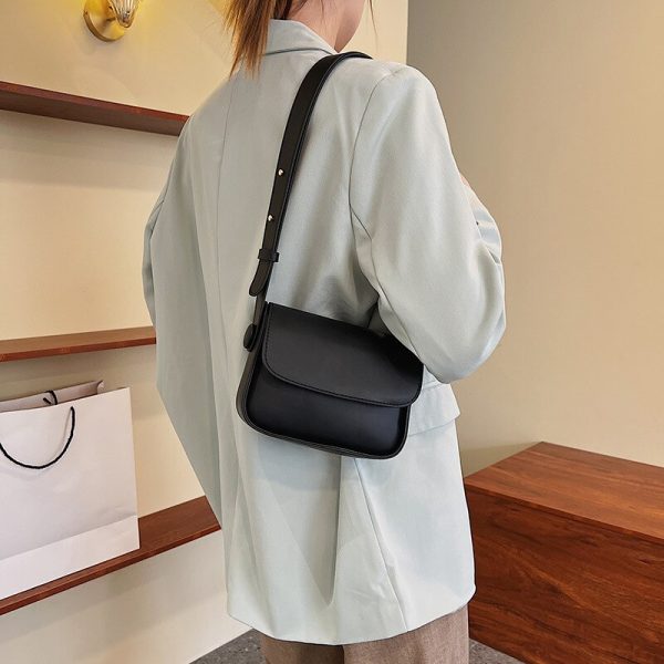 Small Bag Women's 2022 Spring and Summer New Niche Design Casual Messenger Bag Pu Leather Small Square Bag Shoulder Underarm Bag - Image 2