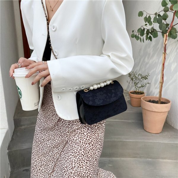 Women's Shoulder Bag Pearl Chain Small Square Bag New Messenger Bag Trendy Fashion Handbag Velvet Casual Simplal Crossbody Bags - Image 4